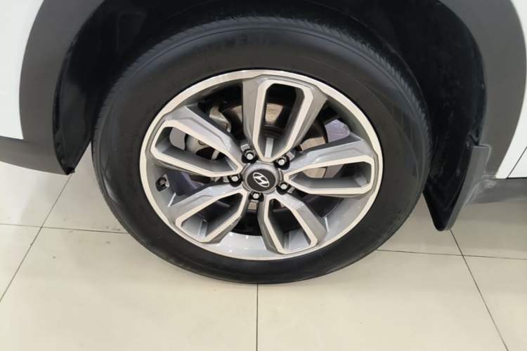 Used Hyundai ix35 2019 2.0L Automatic 2WD Zhiyong·Changxiang Edition China VI Standard Left Front Wheel Hub