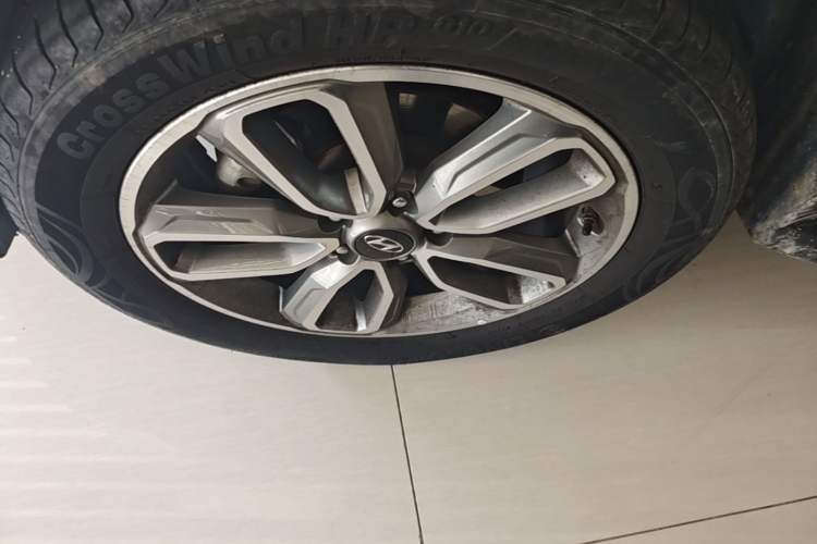 Used Hyundai ix35 2019 2.0L Automatic 2WD Zhiyong·Changxiang Edition China VI Standard Left Front Wheel Hub