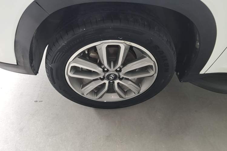 Used Hyundai ix35 2019 2.0L Automatic 2WD Zhiyong·Changxiang Edition China VI Standard Left Front Wheel Hub