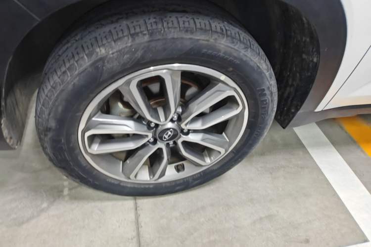 Used Hyundai ix35 2019 2.0L Automatic 2WD Zhiyong·Changxiang Edition China VI Standard Left Front Wheel Hub