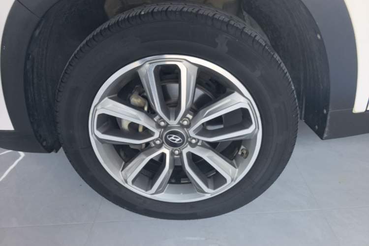 Used Hyundai ix35 2019 2.0L Automatic 2WD Zhiyong·Changxiang Edition China V Standard Left Front Wheel Hub