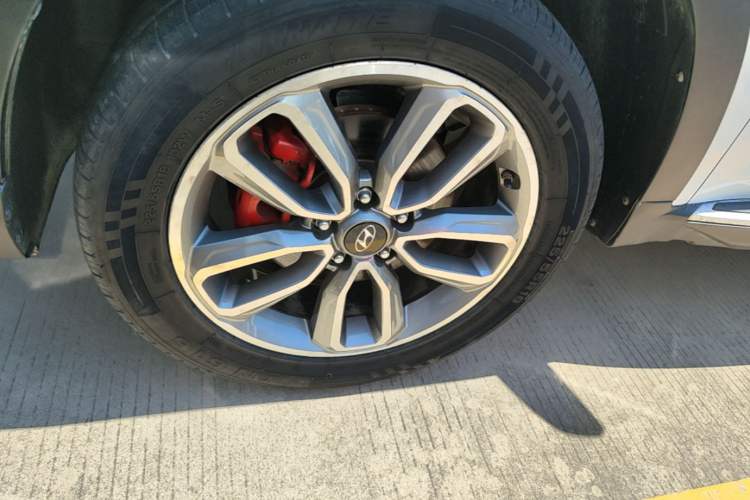 Used Hyundai ix35 2019 2.0L Automatic 2WD Zhiyong·Changxiang Edition China VI Standard Left Front Wheel Hub