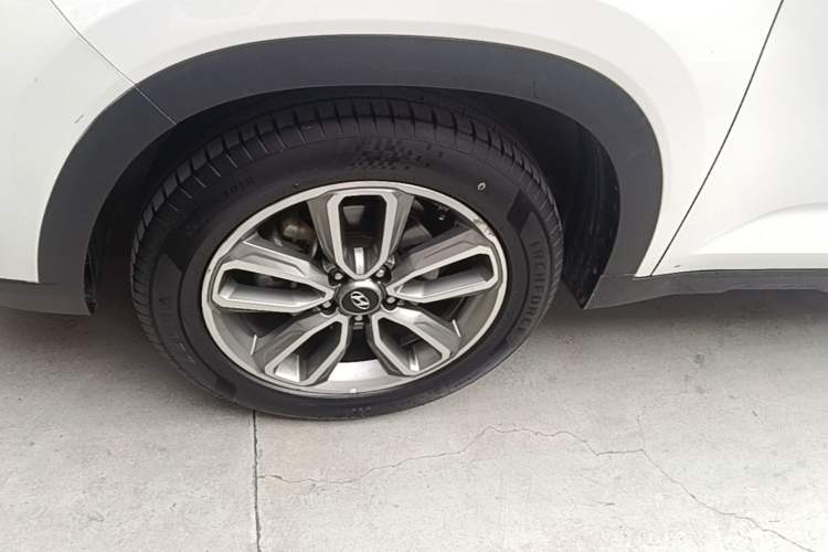 Used Hyundai ix35 2019 2.0L Automatic 2WD Zhiyong·Changxiang Edition China VI Standard Left Front Wheel Hub