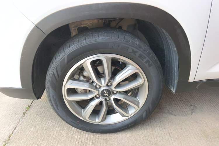 Used Hyundai ix35 2019 2.0L Automatic 2WD Zhiyong·Changxiang Edition China V Standard Left Front Wheel Hub