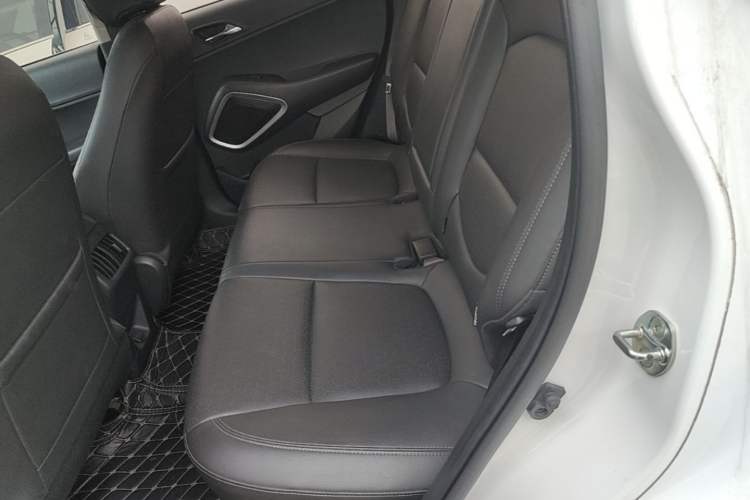 Used Hyundai ix35 2019 2.0L Automatic 2WD Zhiyong·Changxiang Edition China V Standard Left Rear Seat