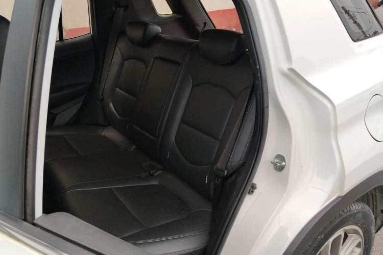 Used Hyundai ix35 2019 2.0L Automatic 2WD Zhiyong·Changxiang Edition China V Standard Left Rear Seat