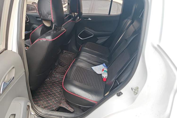 Used Hyundai ix35 2019 2.0L Automatic 2WD Zhiyong·Changxiang Edition China V Standard Left Rear Seat