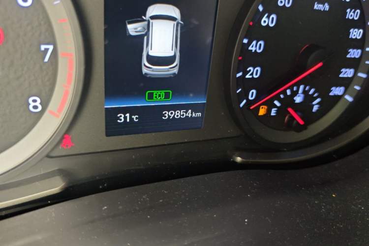Used Hyundai ix35 2019 2.0L Automatic 2WD Zhiyong·Changxiang Edition China V Standard Odometer Close Up