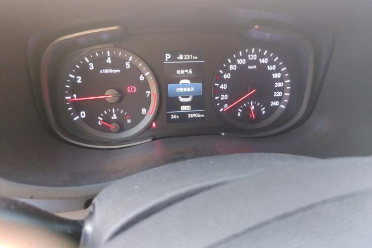 Used Hyundai ix35 2019 2.0L Automatic 2WD Zhiyong·Changxiang Edition China VI Standard Odometer Close Up