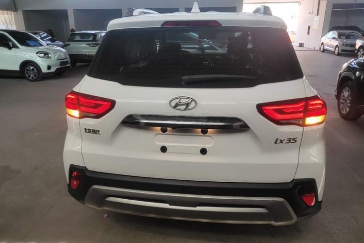 Used Hyundai ix35 2019 2.0L Automatic 2WD Zhiyong·Changxiang Edition China V Standard Rear