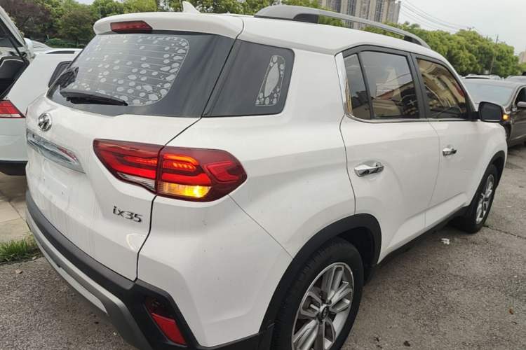 Used Hyundai ix35 2019 2.0L Automatic 2WD Zhiyong·Changxiang Edition China V Standard Rear Right 45 Deg