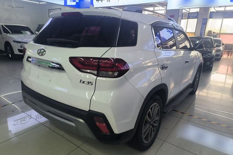 Used Hyundai ix35 2019 2.0L Automatic 2WD Zhiyong·Changxiang Edition China V Standard Rear Right 45 Deg