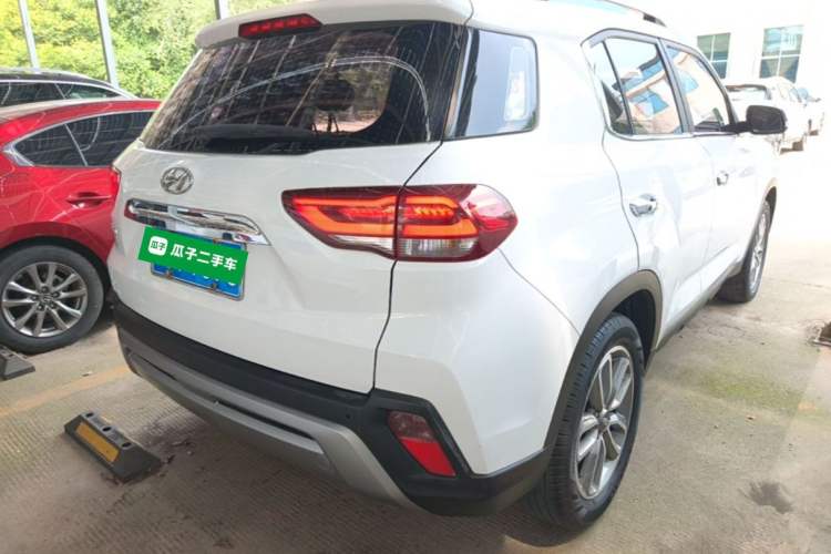 Used Hyundai ix35 2019 2.0L Automatic 2WD Zhiyong·Changxiang Edition China V Standard Rear Right 45 Deg
