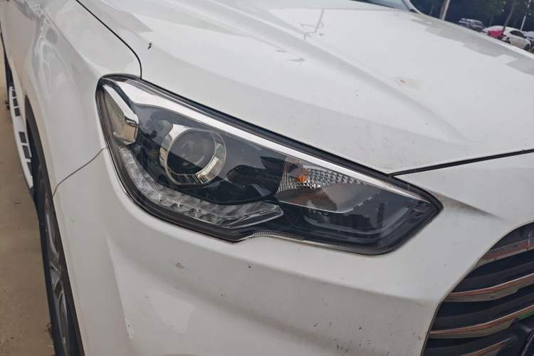 Used Hyundai ix35 2019 2.0L Automatic 2WD Zhiyong·Changxiang Edition China VI Standard Right Front Headlight