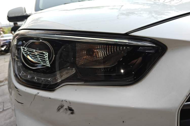 Used Hyundai ix35 2019 2.0L Automatic 2WD Zhiyong·Changxiang Edition China VI Standard Right Front Headlight