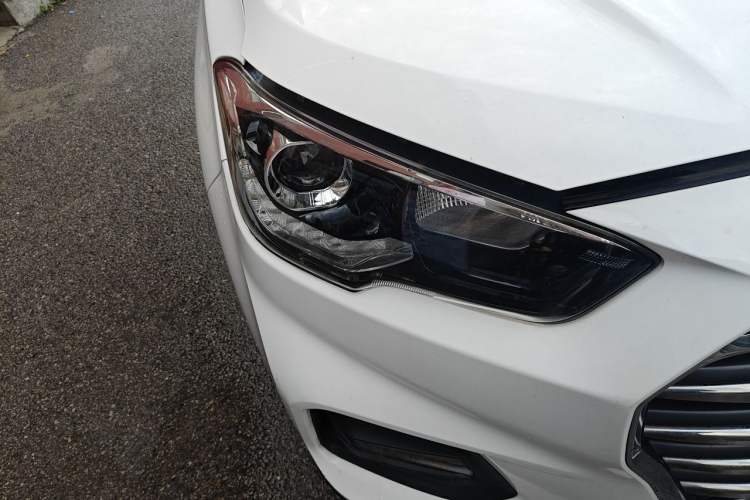 Used Hyundai ix35 2019 2.0L Automatic 2WD Zhiyong·Changxiang Edition China VI Standard Right Front Headlight