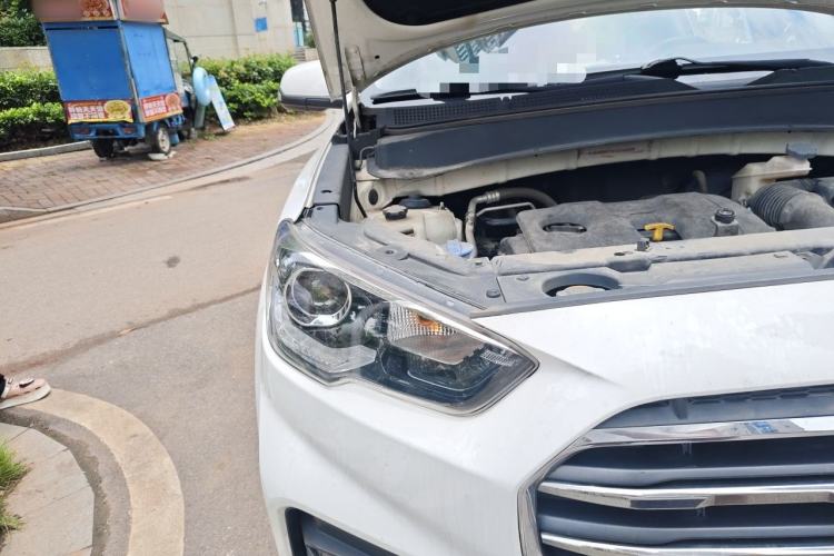Used Hyundai ix35 2019 2.0L Automatic 2WD Zhiyong·Changxiang Edition China VI Standard Right Front Headlight