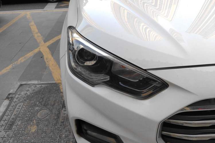 Used Hyundai ix35 2019 2.0L Automatic 2WD Zhiyong·Changxiang Edition China VI Standard Right Front Headlight