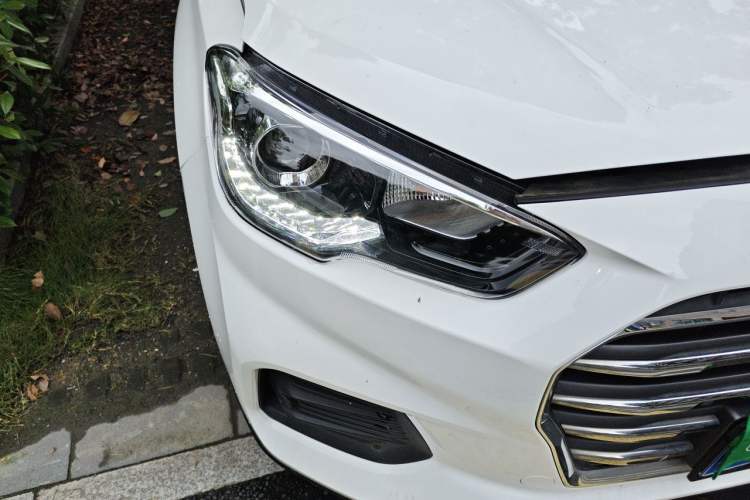 Used Hyundai ix35 2019 2.0L Automatic 2WD Zhiyong·Changxiang Edition China VI Standard Right Front Headlight