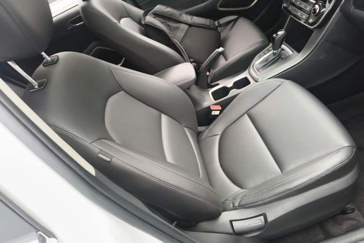 Used Hyundai ix35 2019 2.0L Automatic 2WD Zhiyong·Changxiang Edition China V Standard Right Front Seat