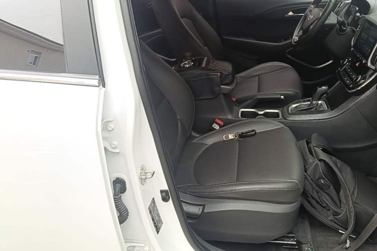 Used Hyundai ix35 2019 2.0L Automatic 2WD Zhiyong·Changxiang Edition China VI Standard Right Front Seat