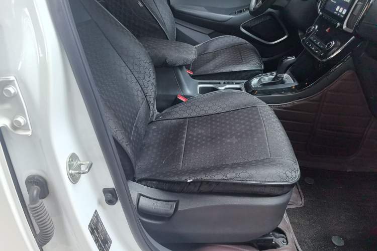 Used Hyundai ix35 2019 1.4T DCT Two-Wheel Drive Smart & Enjoyment Version China V Standard Right Front Seat