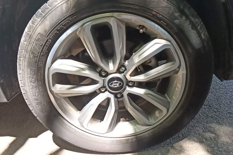 Used Hyundai ix35 2019 2.0L Automatic 2WD Zhiyong·Changxiang Edition China VI Standard Right Front Wheel Hub