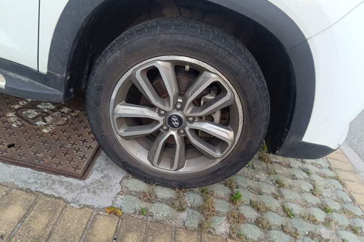 Used Hyundai ix35 2019 2.0L Automatic 2WD Zhiyong·Changxiang Edition China VI Standard Right Front Wheel Hub