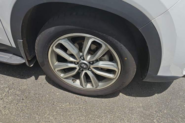 Used Hyundai ix35 2019 2.0L Automatic 2WD Zhiyong·Changxiang Edition China V Standard Right Front Wheel Hub