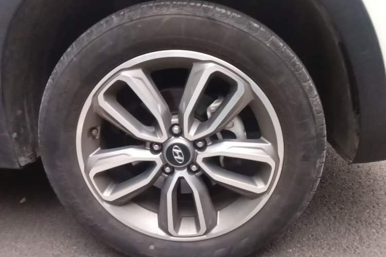 Used Hyundai ix35 2019 2.0L Automatic 2WD Zhiyong·Changxiang Edition China V Standard Right Front Wheel Hub