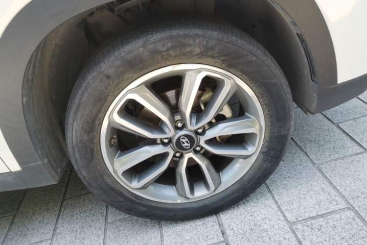 Used Hyundai ix35 2019 2.0L Automatic 2WD Zhiyong·Changxiang Edition China VI Standard Right Front Wheel Hub