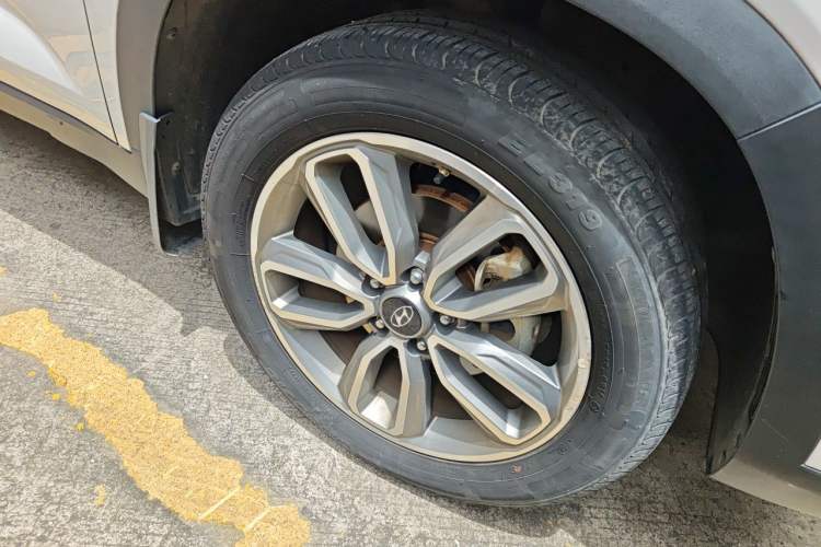Used Hyundai ix35 2019 2.0L Automatic 2WD Zhiyong·Changxiang Edition China VI Standard Right Front Wheel Hub