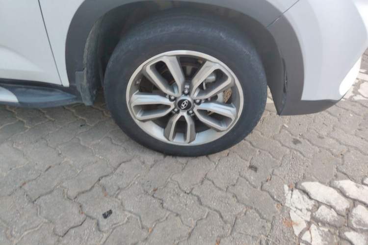Used Hyundai ix35 2019 2.0L Automatic 2WD Zhiyong·Changxiang Edition China VI Standard Right Front Wheel Hub