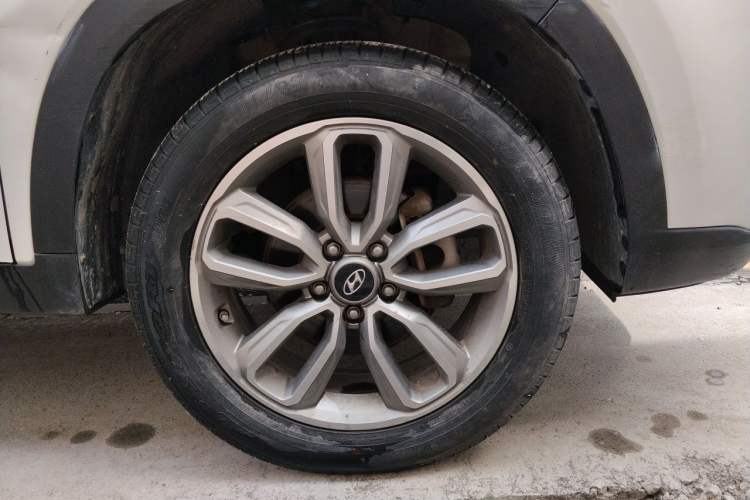 Used Hyundai ix35 2019 2.0L Automatic 2WD Zhiyong·Changxiang Edition China V Standard Right Front Wheel Hub