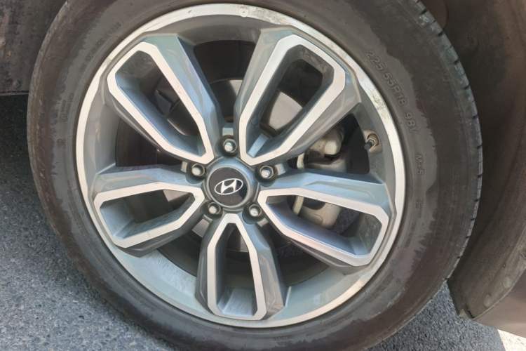 Used Hyundai ix35 2019 2.0L Automatic 2WD Zhiyong·Changxiang Edition China VI Standard Right Front Wheel Hub