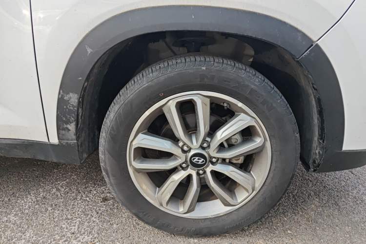 Used Hyundai ix35 2019 2.0L Automatic 2WD Zhiyong·Changxiang Edition China V Standard Right Front Wheel Hub
