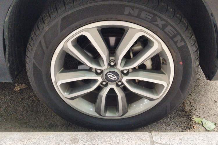 Used Hyundai ix35 2019 2.0L Automatic 2WD Zhiyong·Changxiang Edition China VI Standard Right Front Wheel Hub