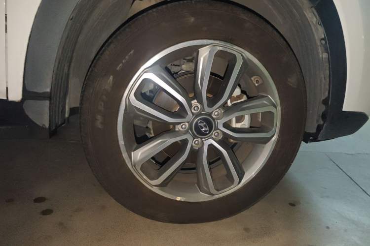 Used Hyundai ix35 2019 2.0L Automatic 2WD Zhiyong·Changxiang Edition China V Standard Right Front Wheel Hub