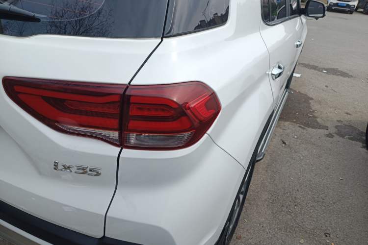 Used Hyundai ix35 2019 2.0L Automatic 2WD Zhiyong·Changxiang Edition China VI Standard Right Rear Taillight
