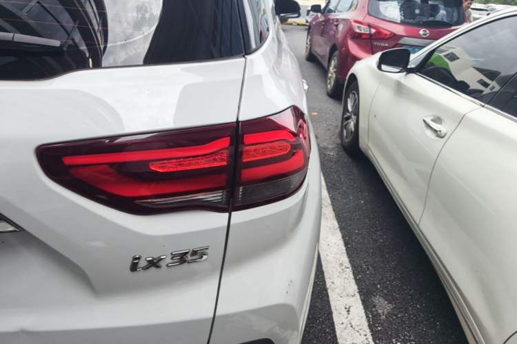 Used Hyundai ix35 2019 2.0L Automatic 2WD Zhiyong·Changxiang Edition China VI Standard Right Rear Taillight