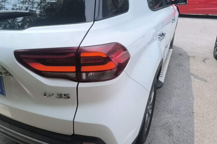 Used Hyundai ix35 2019 2.0L Automatic 2WD Zhiyong·Changxiang Edition China VI Standard Right Rear Taillight
