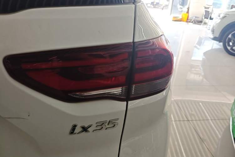 Used Hyundai ix35 2019 2.0L Automatic 2WD Zhiyong·Changxiang Edition China VI Standard Right Rear Taillight