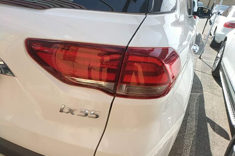 Used Hyundai ix35 2019 2.0L Automatic 2WD Zhiyong·Changxiang Edition China V Standard Right Rear Taillight