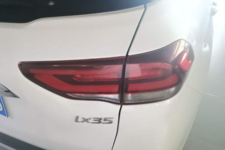 Used Hyundai ix35 2019 2.0L Automatic 2WD Zhiyong·Changxiang Edition China VI Standard Right Rear Taillight