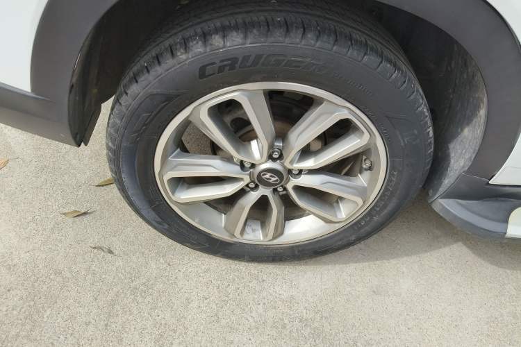 Used Hyundai ix35 2019 2.0L Automatic 2WD Zhiyong·Changxiang Edition China V Standard Right Rear Wheel Hub
