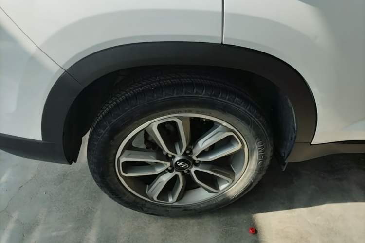 Used Hyundai ix35 2019 2.0L Automatic 2WD Zhiyong·Changxiang Edition China VI Standard Right Rear Wheel Hub