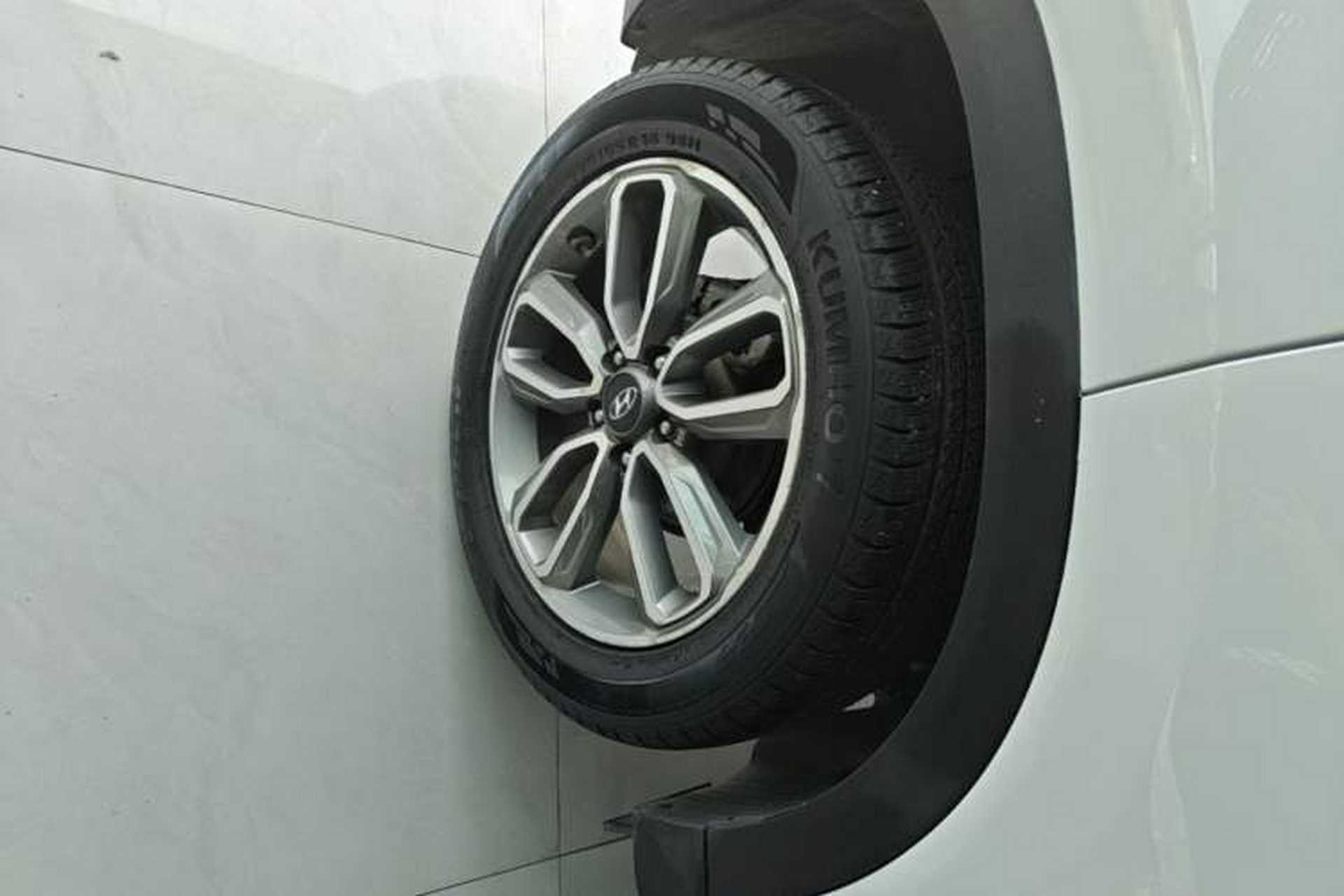 Used Hyundai ix35 2019 2.0L Automatic 2WD Zhiyong·Changxiang Edition China VI Standard Right Rear Wheel Hub