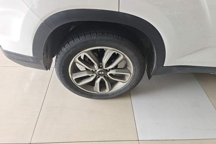 Used Hyundai ix35 2019 2.0L Automatic 2WD Zhiyong·Changxiang Edition China VI Standard Right Rear Wheel Hub