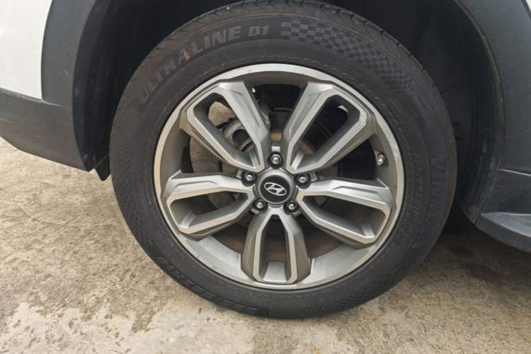 Used Hyundai ix35 2019 2.0L Automatic 2WD Zhiyong·Changxiang Edition China VI Standard Right Rear Wheel Hub