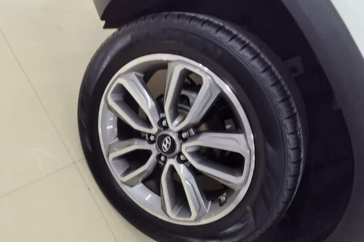 Used Hyundai ix35 2019 2.0L Automatic 2WD Zhiyong·Changxiang Edition China VI Standard Right Rear Wheel Hub